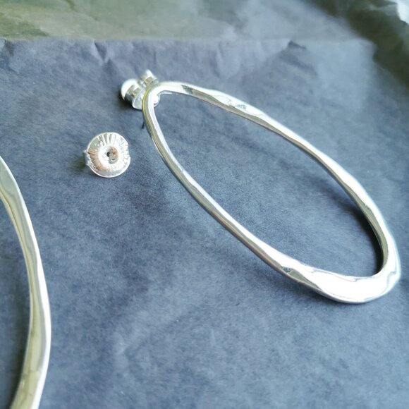 Robert Lee Morris Silver Plated Elongated Oval Hoop Earrings Modern Chic - Picture 4 of 4